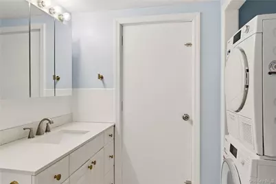 103 Wright Avenue, Deer Park, NY 11729 - Photo 29