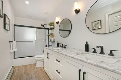 38 Maridon Lane, Commack, NY 11725 - Photo 33