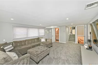 38 Maridon Lane, Commack, NY 11725 - Photo 21