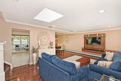 38 Maridon Lane, Commack, NY 11725 - Photo 7