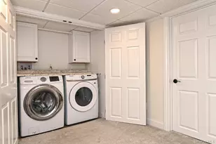 38 Maridon Ln, Commack, NY 11725 - Photo 27