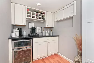 38 Maridon Lane, Commack, NY 11725 - Photo 23