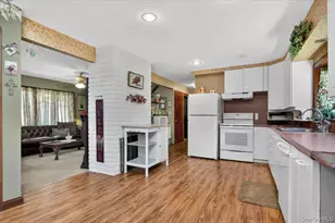 61 Elbow Ln, Levittown, NY 11756 - Photo 5