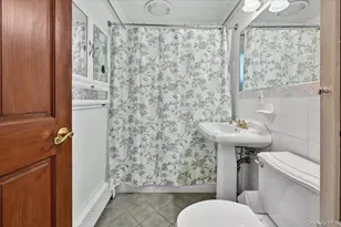 61 Elbow Ln, Levittown, NY 11756 - Photo 9