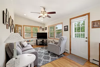 40 Lombardi Place, Amityville, NY 11701 - Photo 17