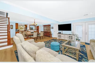 87 Tardy Lane N, Wantagh, NY 11793 - Photo 15