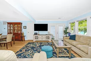 87 Tardy Ln N, Wantagh, NY 11793 - Photo 13