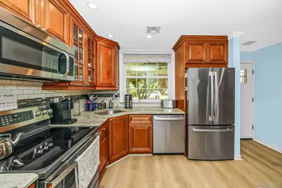 87 Tardy Lane N, Wantagh, NY 11793 - Photo 7