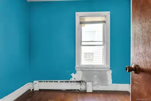 69-28 66th Pl, Glendale, NY 11385 - Photo 11