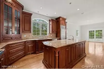 52 Francis Lane, Greenwich, CT 06831 - Photo 13