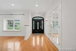 52 Francis Ln, Greenwich, CT 06831 - Photo 3
