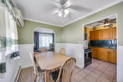 122 Lambert Avenue, Farmingdale, NY 11735 - Photo 7