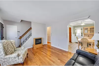 122 Lambert Avenue, Farmingdale, NY 11735 - Photo 5