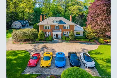 23 Townsend Road, Glen Cove, NY 11542 - Photo 1