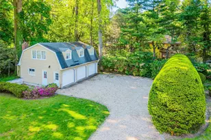 23 Townsend Rd, Glen Cove, NY 11542 - Photo 5