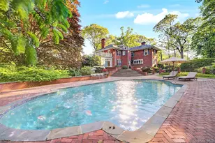 23 Townsend Rd, Glen Cove, NY 11542 - Photo 7