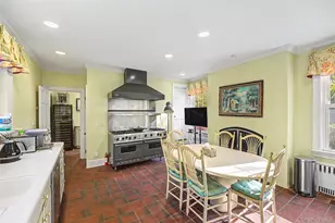 23 Townsend Rd, Glen Cove, NY 11542 - Photo 15