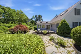 139 Sycamore Cir, Stony Brook, NY 11790 - Photo 7