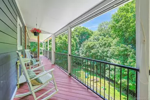 28 Summit Pl, Pleasantville, NY 10570 - Photo 33