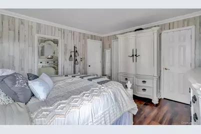 121 W 15th Street, Deer Park, NY 11729 - Photo 19