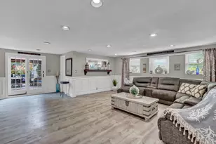 121 W 15th St, Deer Park, NY 11729 - Photo 25