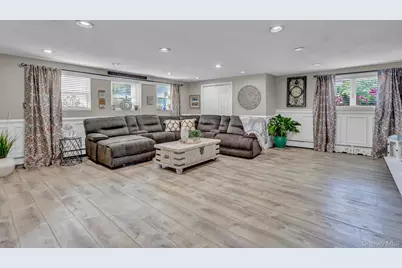 121 W 15th Street, Deer Park, NY 11729 - Photo 23