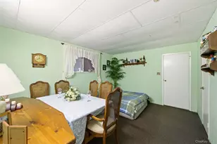 78 Auburn St, Lindenhurst, NY 11757 - Photo 13