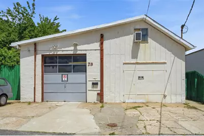78 Auburn Street, Lindenhurst, NY 11757 - Photo 3