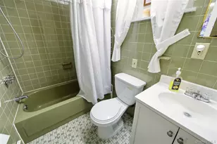 78 Auburn St, Lindenhurst, NY 11757 - Photo 15