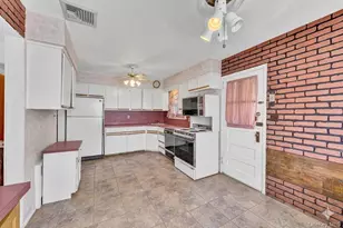 51 Virginia St, Valley Stream, NY 11580 - Photo 25