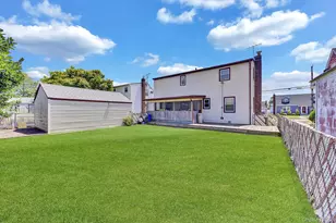 51 Virginia St, Valley Stream, NY 11580 - Photo 19