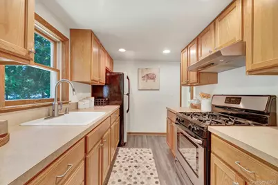 420 Sigsbee Road, Mattituck, NY 11952 - Photo 7