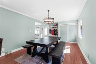 10 Garden Ct, Carle Place, NY 11514 - Photo 7