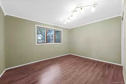 10 Garden Court, Carle Place, NY 11514 - Photo 13