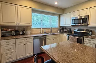 3 Deeringwood Ln, Babylon, NY 11702 - Photo 5