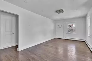 20 Lillian Ave, Freeport, NY 11520 - Photo 11