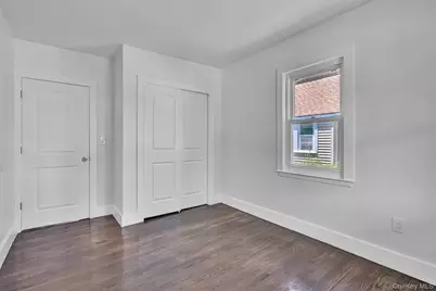 20 Lillian Avenue, Freeport, NY 11520 - Photo 7