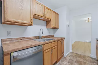 19 White Gate Road #J, Wappingers Falls, NY 12590 - Photo 17