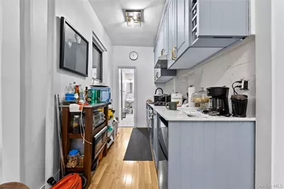 228 W 17th Street #2A, New York, NY 10011 - Photo 5