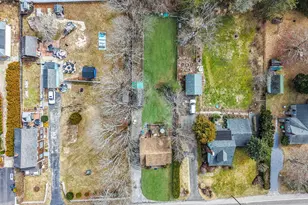 14 Tuttle Ave, Eastport, NY 11941 - Photo 23