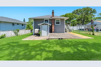 220 Adirondack Drive, Selden, NY 11784 - Photo 29