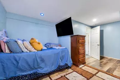 220 Adirondack Drive, Selden, NY 11784 - Photo 25