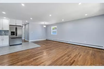 220 Adirondack Drive, Selden, NY 11784 - Photo 7