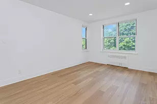 1300 Midland Ave, Yonkers, NY 10704 - Photo 19
