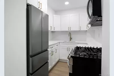 1296 Midland Avenue #L2, Yonkers, NY 10704 - Photo 11