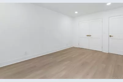 1296 Midland Avenue #L2, Yonkers, NY 10704 - Photo 15