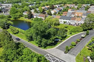84 Woodlake Dr W, Woodbury, NY 11797 - Photo 43