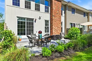 84 Woodlake Dr W, Woodbury, NY 11797 - Photo 37