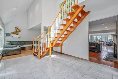 7 Forest Avenue, Massapequa, NY 11758 - Photo 7