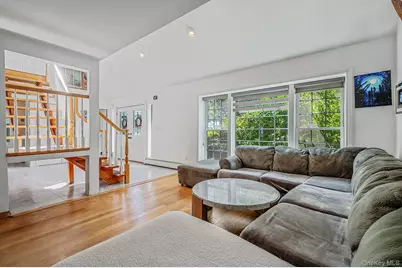 7 Forest Avenue, Massapequa, NY 11758 - Photo 9